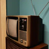 ۲ تلویزیون گراندیک قدیمی و سانیو|تلویزیون و پروژکتور|تهران, سازمان برنامه شمالی|دیوار