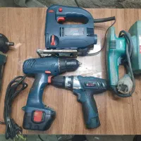 تعدادی ابزار قابل معاوضه با لاستیک