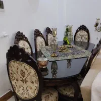 میز ناهار خوری هشت نفره