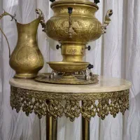 سماوربرنجی ومیز