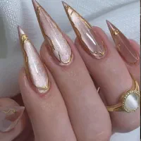 کاشت ناخن و آموزش ناخن