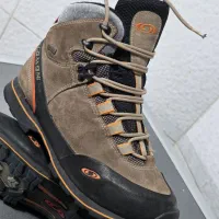 کفش کوهنوردی استوک اورجینال مارک تیمبرلند درصدرا|کیف، کفش، کمربند|شیراز, علوم پزشکی|دیوار