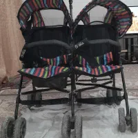 کالسکه دوقلو