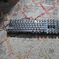 کیبورد RGB در حد نو|قطعات و لوازم جانبی رایانه|شیراز, درکی|دیوار