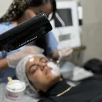 فیشال پاکسازی مراقبت پوستی