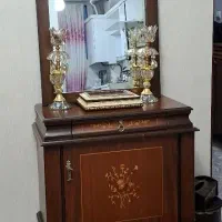 آیینه به همراه کنسول