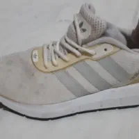 کتونی خارجی|کیف، کفش، کمربند|بروجرد, |دیوار