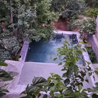 خانه ویلایی استخر دار  درخت سیب ، درخت آلبالو ،