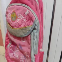 کوله پشتی دخترانه در حد نو