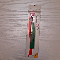 تعدادی لوازم ارایشگاه به علت جمع اوری|آرایشگاه و سالنهای زیبایی|ارومیه, |دیوار