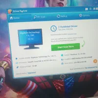 کیس با مانیتور