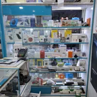 ویترین موبایل|فروشگاه و مغازه|شیراز, فخرآباد (دروازه کازرون)|دیوار