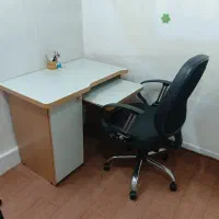 میز کامپیوتر به همراه صندلی