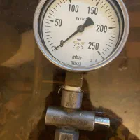 مانومتر ۲۵۰ میلی بار برند وی کا‌ Wika