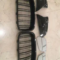 جلو پنجره قاب آیینه و آیینه