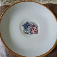 دودست نعلبکی