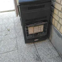 بخاری به همراه کپسول هم با گاز شهری  کار میکنه|بخاری، هیتر، شومینه|خمین, |دیوار