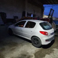 ۲۰۷ بیرنگ|خودرو سواری و وانت|چهارباغ, |دیوار