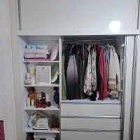 کمد دیواری بزرگ ، های گلس درجه یک در حد نو