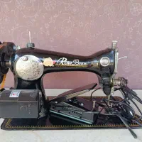 دو عدد چرخ خیاطی به فروش میرسد