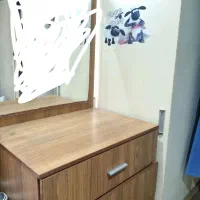 تخت و میز آرایش ومیز تحریر بالسا|تخت و سرویس خواب|تهران, قبا|دیوار