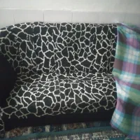 مبل‌۷‌نفره‌سالم‌هست‌‌به‌فروش‌میرسد