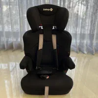 صندلی ماشین safety 1st