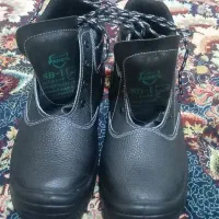 کفش کار|کیف، کفش، کمربند|زابل, |دیوار