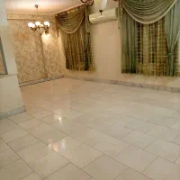 طبقه اول/90 متری/2خوابه/خیابان رجایی بعد از نقوی