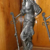 مجسمه برنز