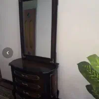 آینه و میز|آینه|سبزوار, کاشفی شمالی (دادگستری)|دیوار