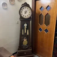ساعت  ایستاده