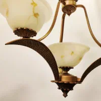 لوستر سه شاخه برنزی با دو دیوارکوب|لوستر و چراغ آویز|تهران, کاشانک|دیوار