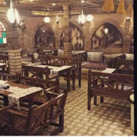 کار در کافه سیب زمینی در تفرجگاه بند