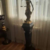 مجسمه عدالت