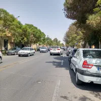 مغازه همکف/10متری/ نبش خیابان آیت ال کاشانی