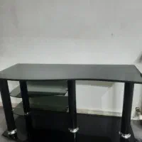 میز تلوزیون شیشه ای