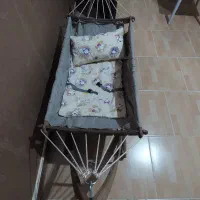 ننو به همراه تشک و بالش