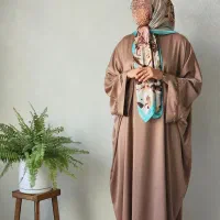 عبای مجلسی|لباس|شیراز, باغ تخت|دیوار