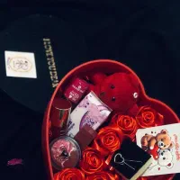 کادویی ولنتاین و گل ربانی|گل مصنوعی|همدان, |دیوار