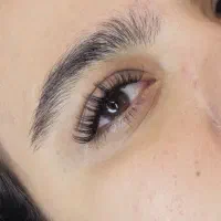 اکستنشن مژه با قیمت مناسب