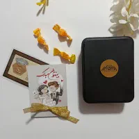 سکه پارسیان + جعبه فلزی و کارت پستال