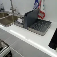 آبچکان کنار سینک، داخل کابینت و رومیزی