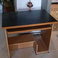 میز کامپیوتر