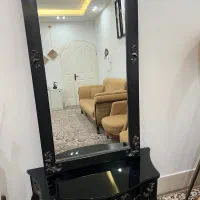 آینه و میز کشو دار سالم بدون خط خش