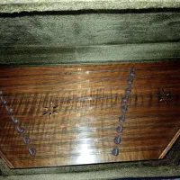 سنتور نو|سازهای سنتی|سقز, |دیوار