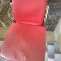 یک جفت صندلی فلزی