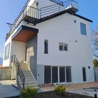 ویلایی استخردار