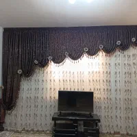پرده و میز تلویزیون