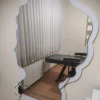 آینه آرایشگاه